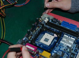 市橋電腦維修，為何選擇廣州欣誠科技服務公司？